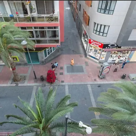 アパート Luis Morote