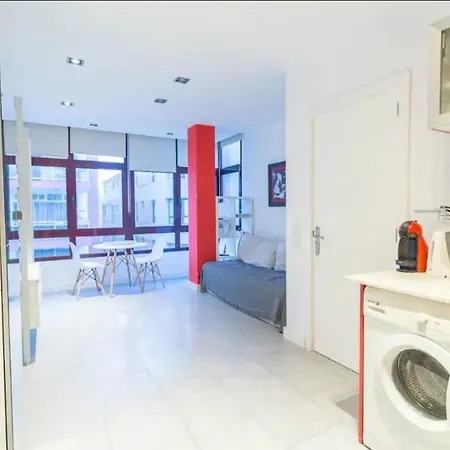 Апартаменти Flatguest Dima *